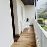 A Casa Do Lugar * Sampaio