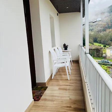 A Casa Do Lugar * Sampayo